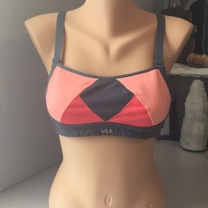 VSX Victoria’s Secret Angel sports bra 43B